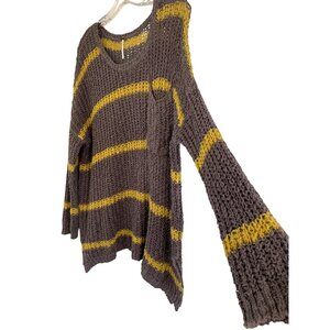 Free People XS - M Oversized Knit Sweater Gray & Yellow Striped Pullover RY10631
